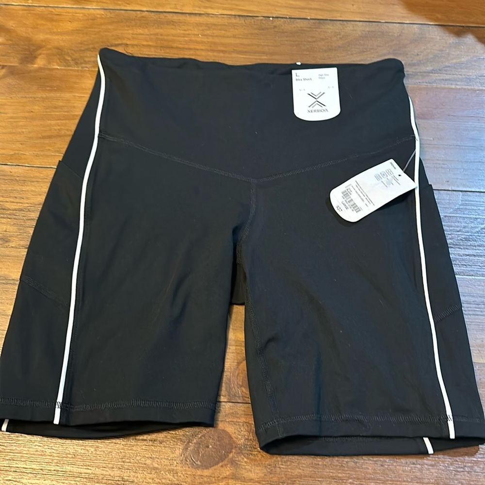 Xersion Bike Shorts high Rise & fitted‎ Quick Dri black size large anti odor